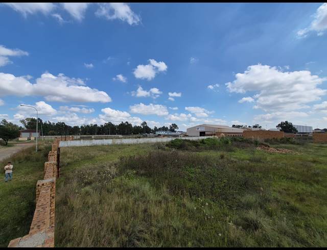 4,050M² VACANT LAND FOR SALE IN VAALPARK